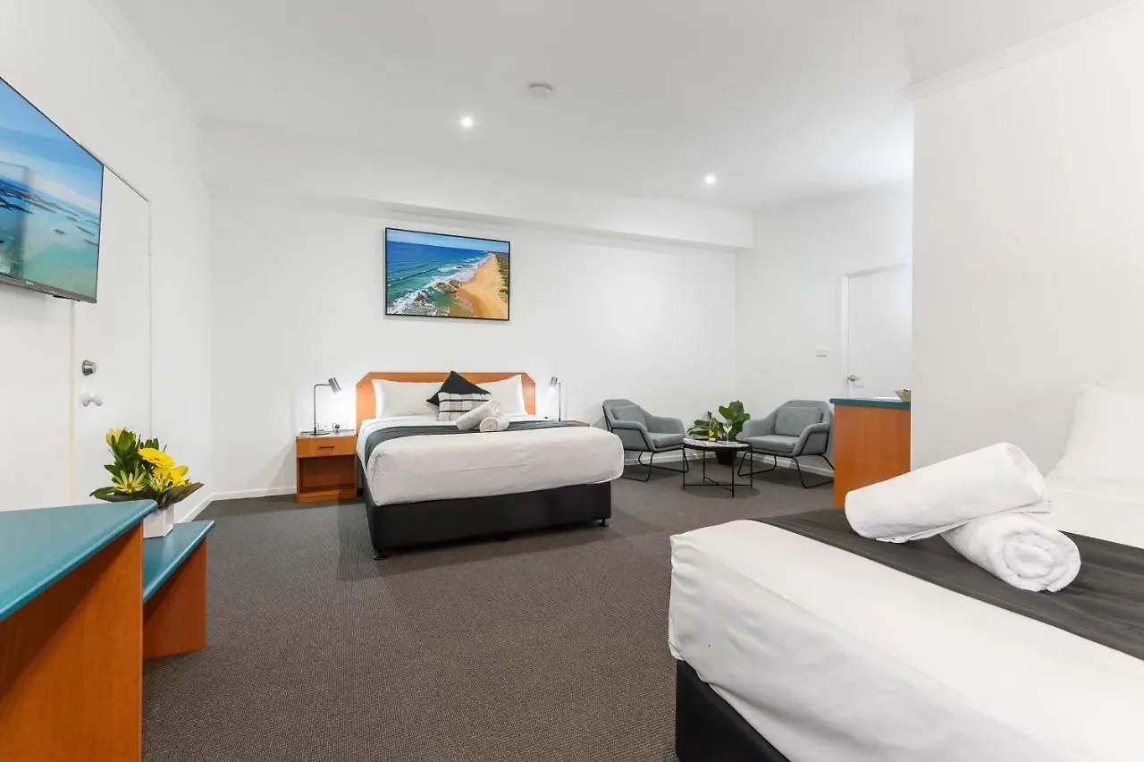 Cq Motel Gladstone 4*,